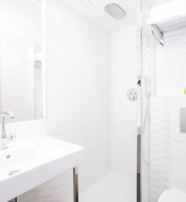 Classic room bathroom